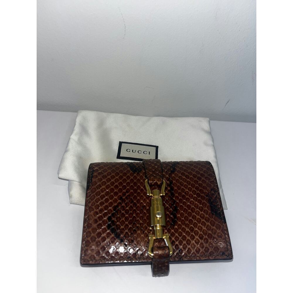 Gucci Snake Print Compact Wallet - Picture 1 of 8